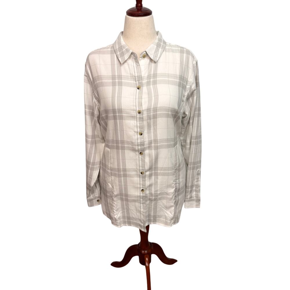 Jachs Girlfriend gray & white plaid flannel shirt with hip pockets Sz L